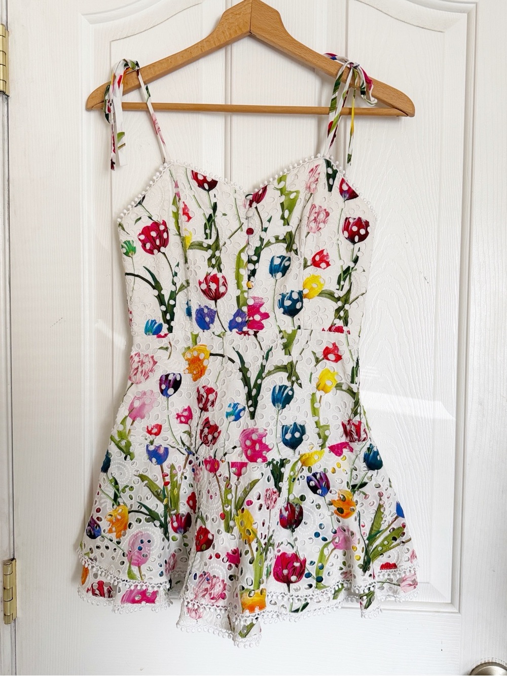 Alice + Olivia Rosette Floral Tulip Broderie Anglaise Cotton Mini Dress size 0 - Picture 2 of 12